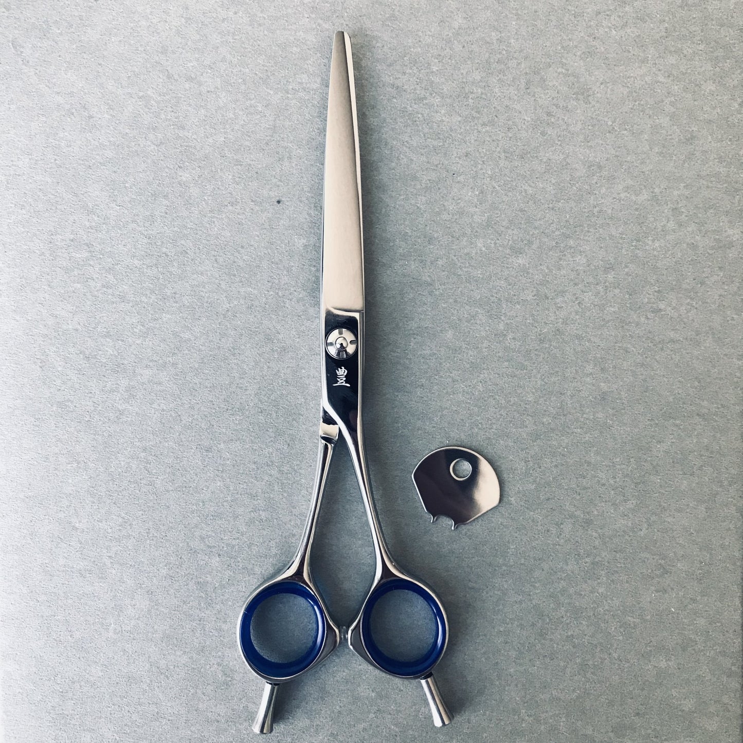 Japanese Hair Scissors  豊 (TOYO) US18 hand crafted in Japan Cobalt Alloys 6.5 in